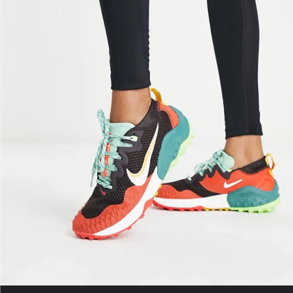 Nike Multicolor Trail Running Shoes - Picture 4 of 14